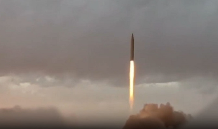 Serangan ke-99: Iran Balas Serangan AS-Israel, Gempur Lokasi Petrokimia AS